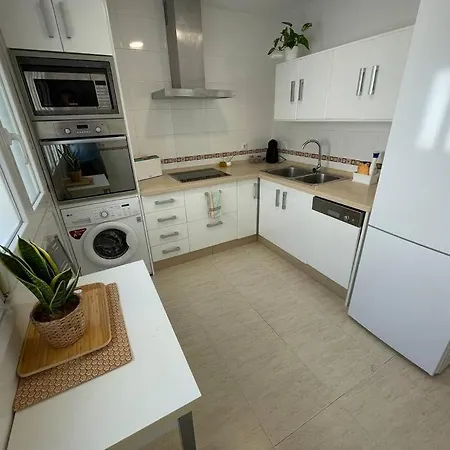 Apartment Lennon's House! 500m To The Beach Cadiz